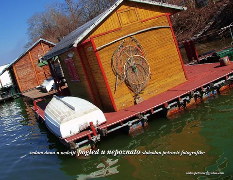 Ada ciganlija lake rafts